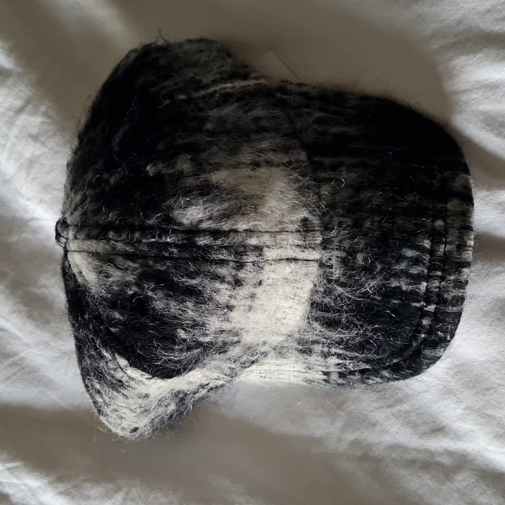Janessa Leoné Killy Cap